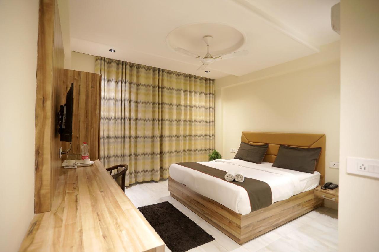 Hotel Goodluck Suites Near Delhi Airport Νέο Δελχί Εξωτερικό φωτογραφία